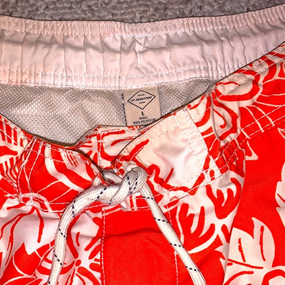 St John’s Bay swim trunks - Picture 2 of 3